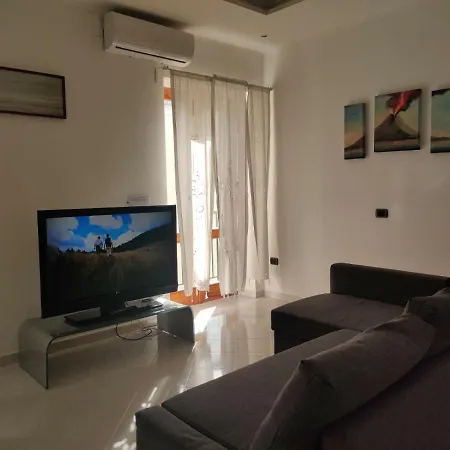 La Casa Di Giu Pozzuoli